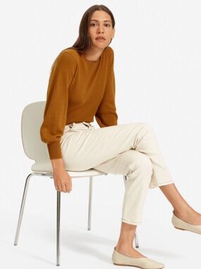 Everlane Cashmere Lantern Sweater Brass Gold M Medium Quiet Luxury Old Money EUC